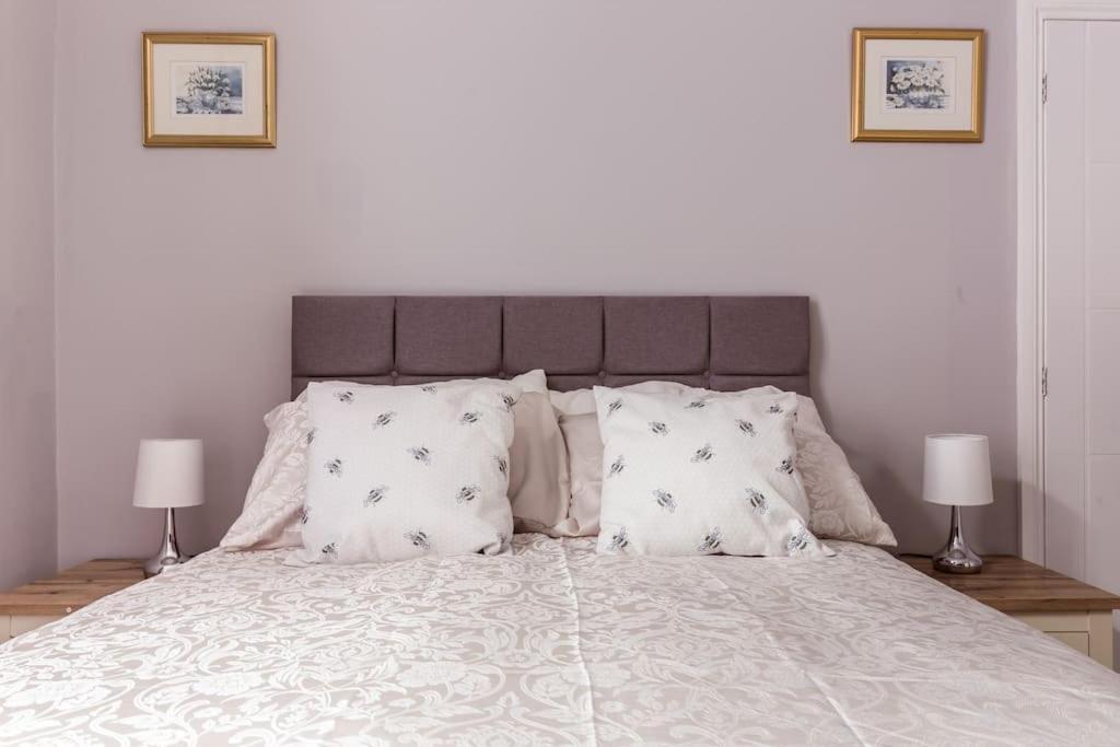 4 Bedroom House, 2 Min Walk From Station Londyn Zewnętrze zdjęcie
